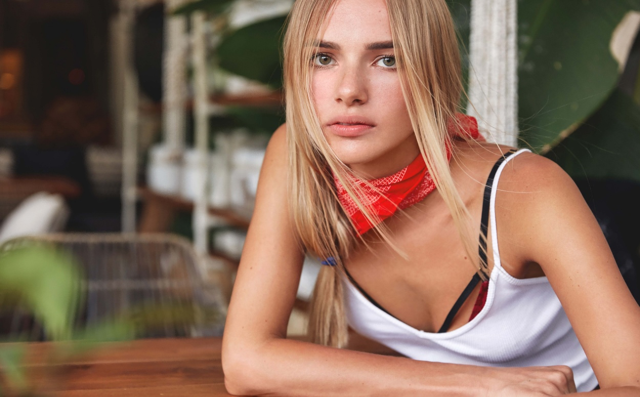 Why are scummy women more popular?